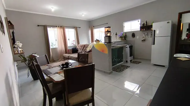 Foto 1 de Casa de 2 quartos (1 suíte) com cozinha americana planejada, Jardim das Palmeiras