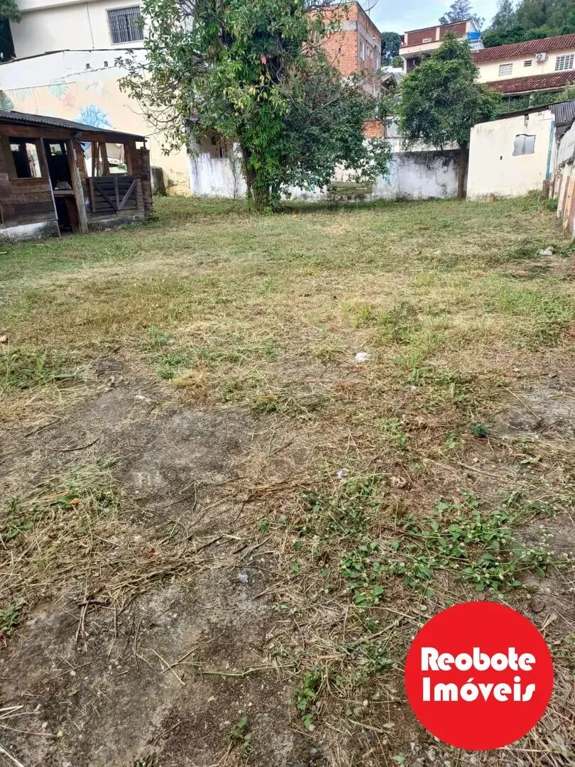 Foto 4 de Casa de 2 quartos com garagem em terreno de 640 m², Oriente