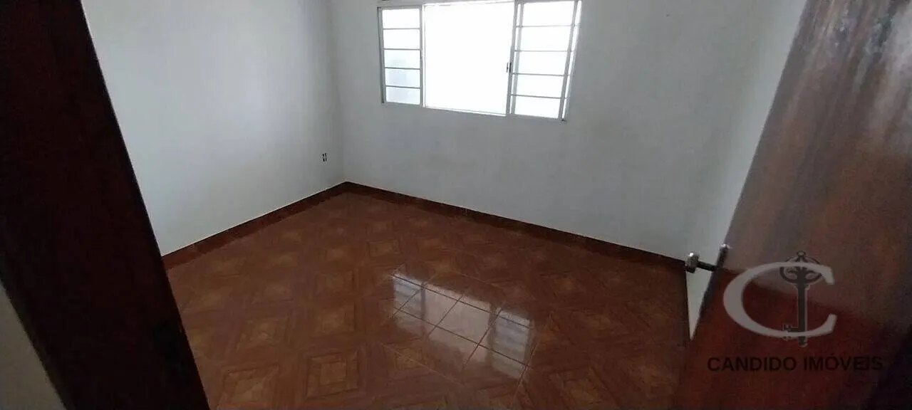 Foto 4 de Casa térrea de 2 quartos com vaga de garagem, Boa Vista