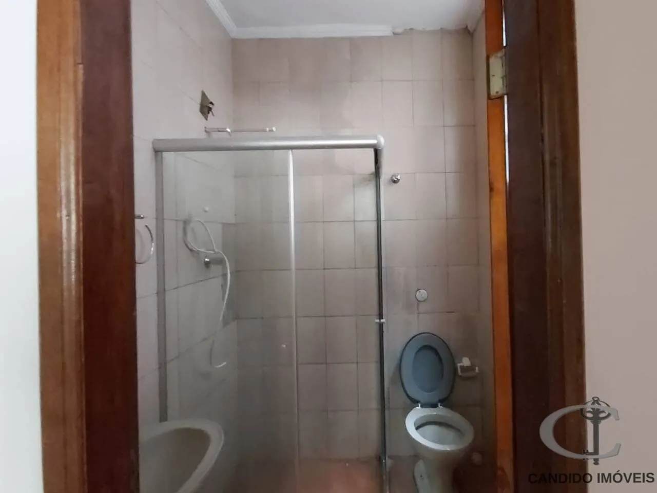 Foto 6 de Casa ampla de 2 quartos em pavimento superior, Vila Poddis