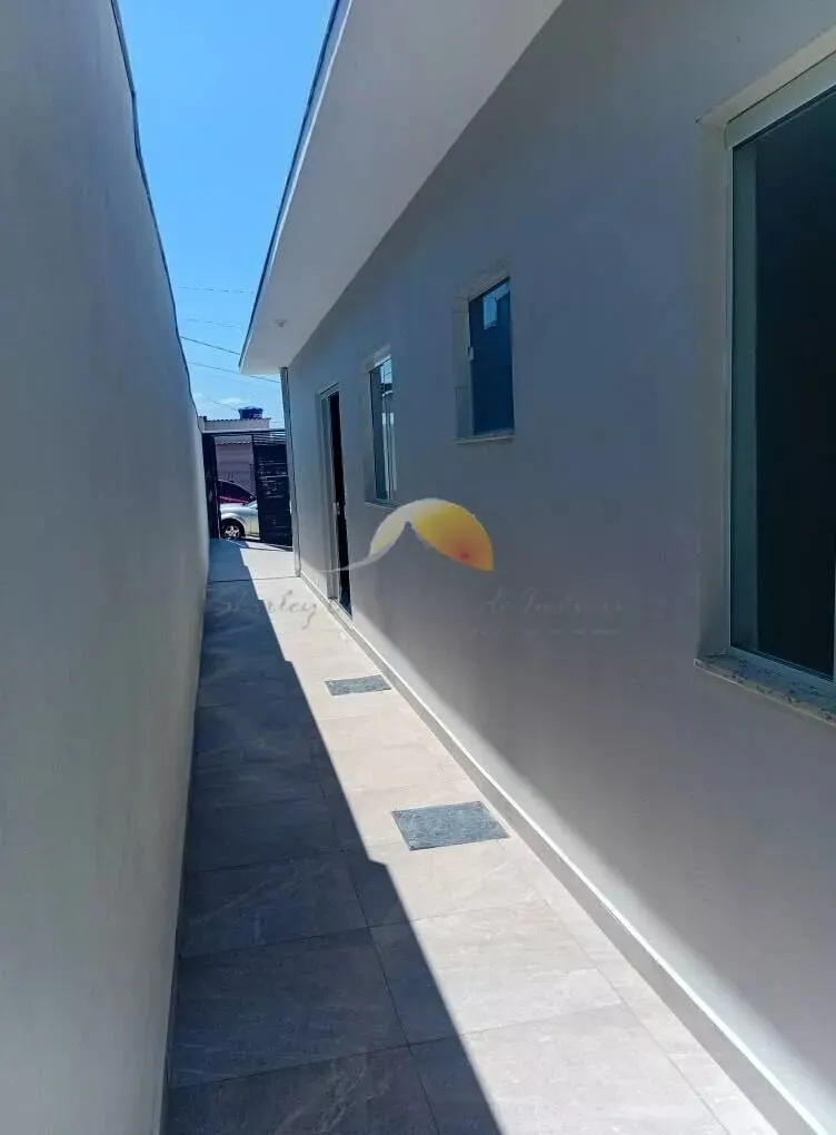 Foto 2 de Casa térrea de 2 quartos com garagem, Colina Verde