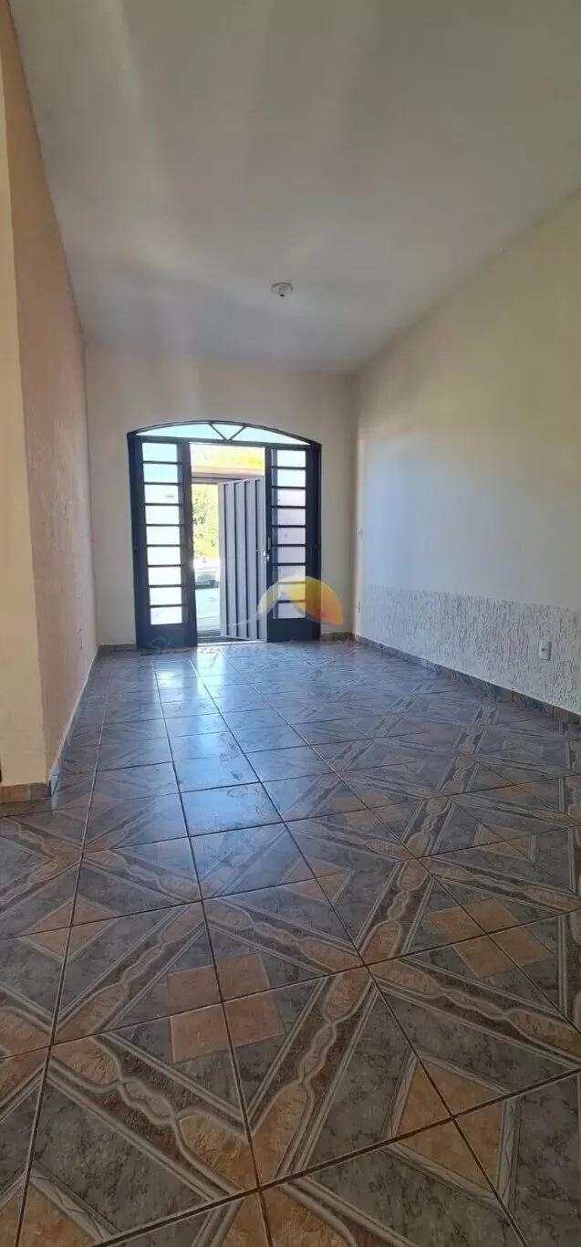 Foto 2 de Casa de 2 quartos com quintal e área coberta, Santa Rosa