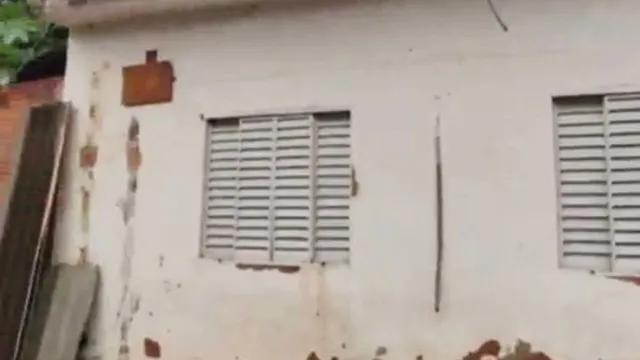 Foto 1 de Casa de 2 quartos com 125 m² de terreno, precisa de reforma, Santos Dumont