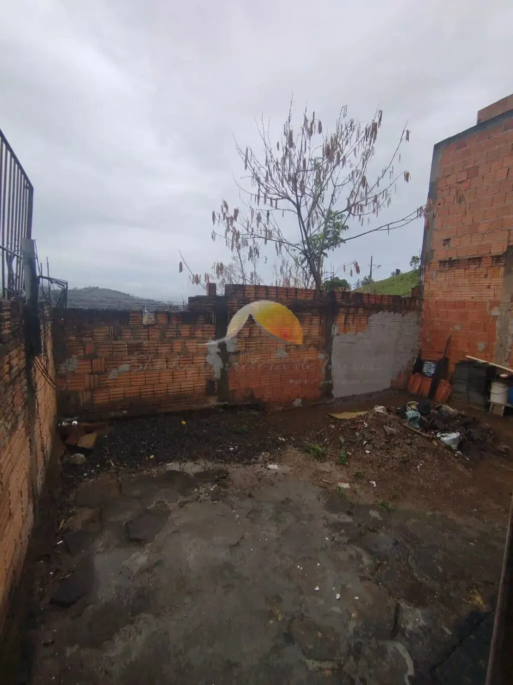 Foto 7 de Casa de 3 quartos em reforma, com quintal e garagem, Bahamas