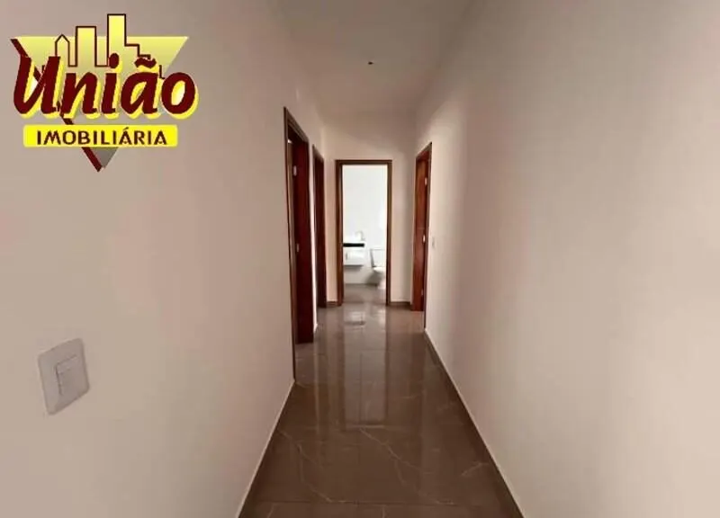 Foto 7 de Casa térrea nova de 3 quartos (1 suíte) com quintal gramado, Centro