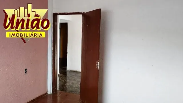 Foto 1 de Casa escriturada de 3 quartos com varanda e garagem para 2 carros, Medicina