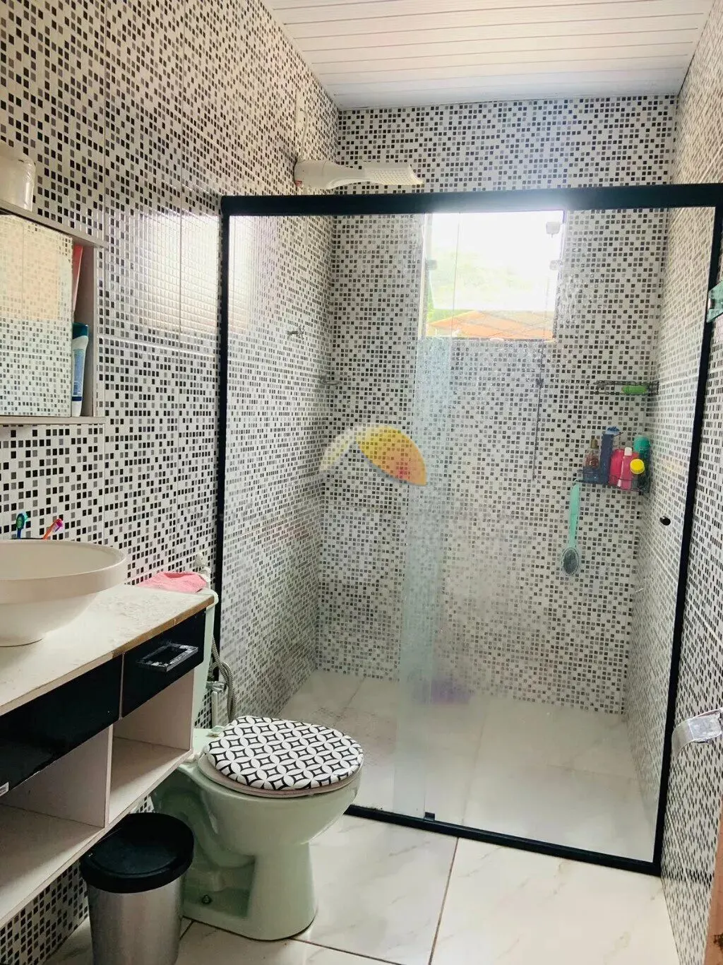 Foto 6 de Sobrado de 3 quartos com 2 sacadas e garagem para 2 carros, Jardim Bernadete