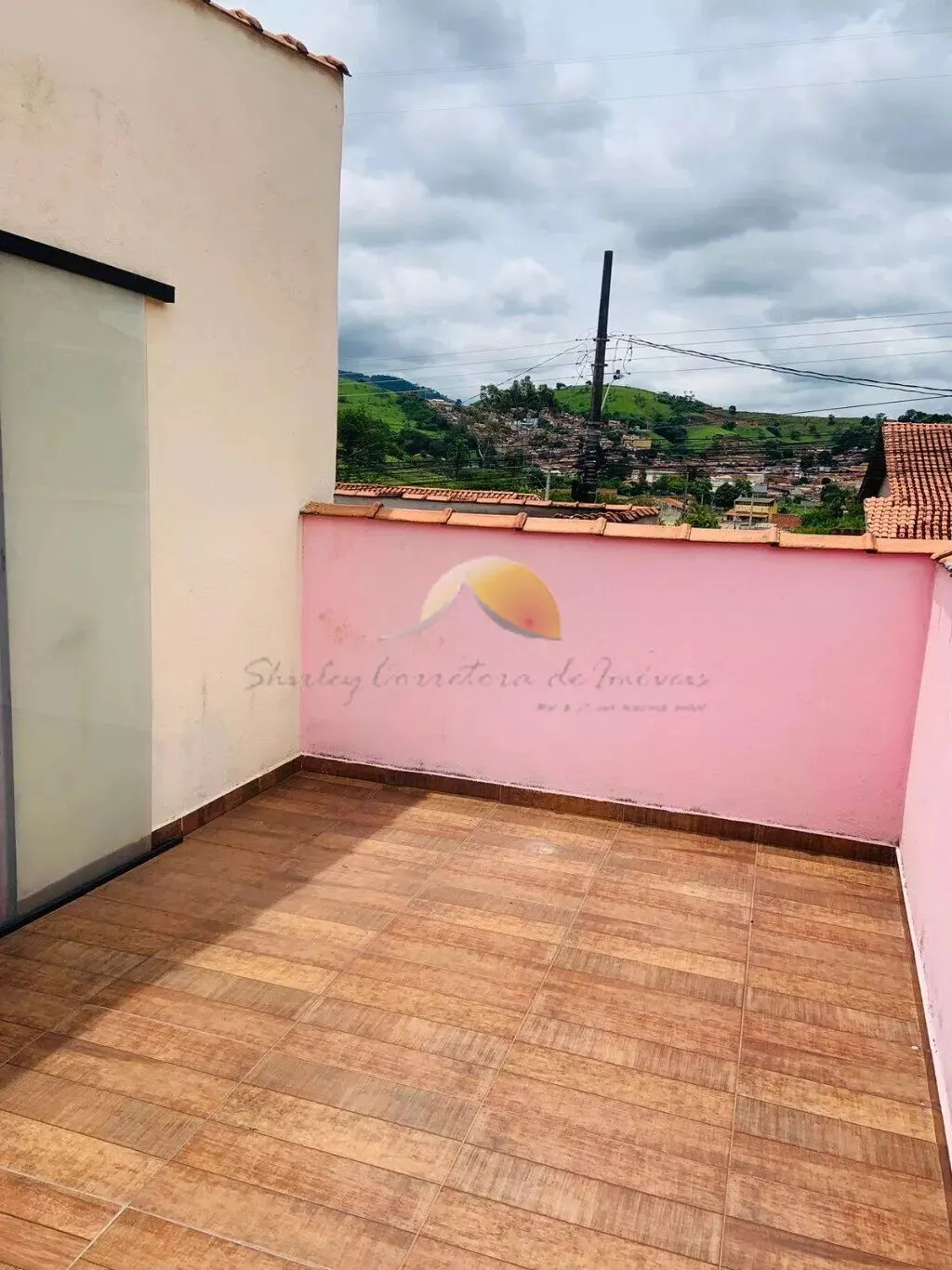 Foto 8 de Sobrado de 3 quartos com 2 sacadas e garagem para 2 carros, Jardim Bernadete