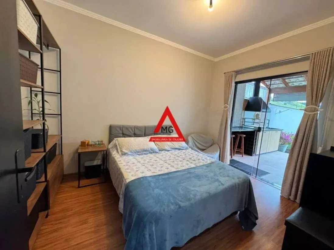 Foto 6 de Casa de 3 quartos (1 suíte) com área gourmet e quintal, Jardim Califórnia
