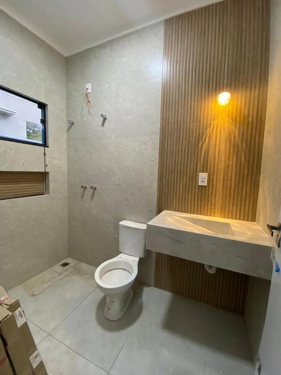 Foto 7 de Casa de 3 quartos (1 suíte) com acabamento em porcelanato, Jardim Califórnia