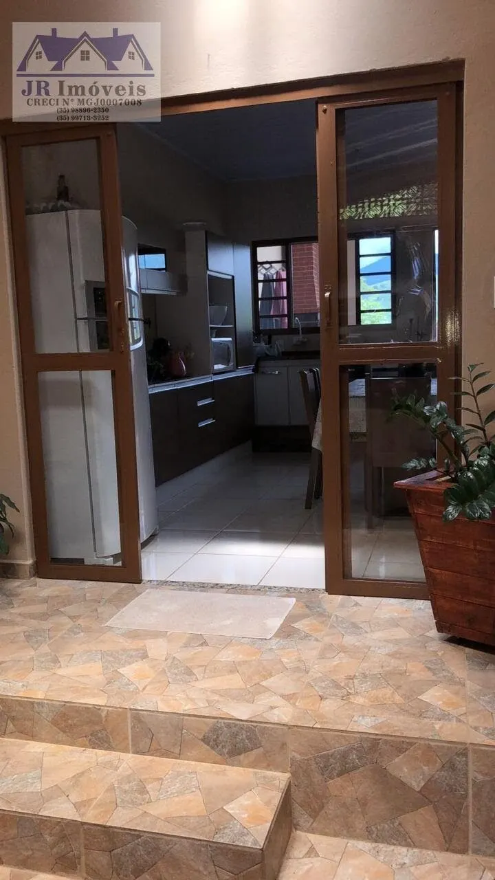 Foto 4 de Casa de 3 quartos (1 suíte) com área gourmet e vista para a serra, Residencial Vista Verde