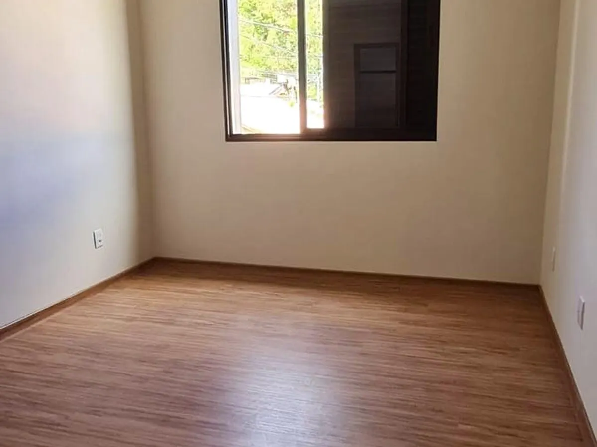 Foto 4 de Casa nova de 3 quartos (1 suíte) com cozinha planejada e varanda gourmet, Varginha