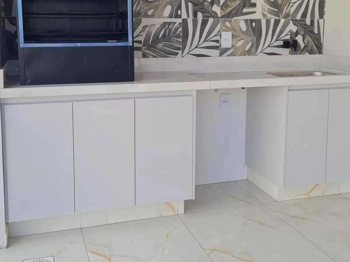 Foto 7 de Casa nova de 3 quartos (1 suíte) com cozinha planejada e varanda gourmet, Varginha