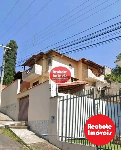Foto 2 de Sobrado de 3 quartos (2 suítes) com área de churrasqueira, Morro Chic