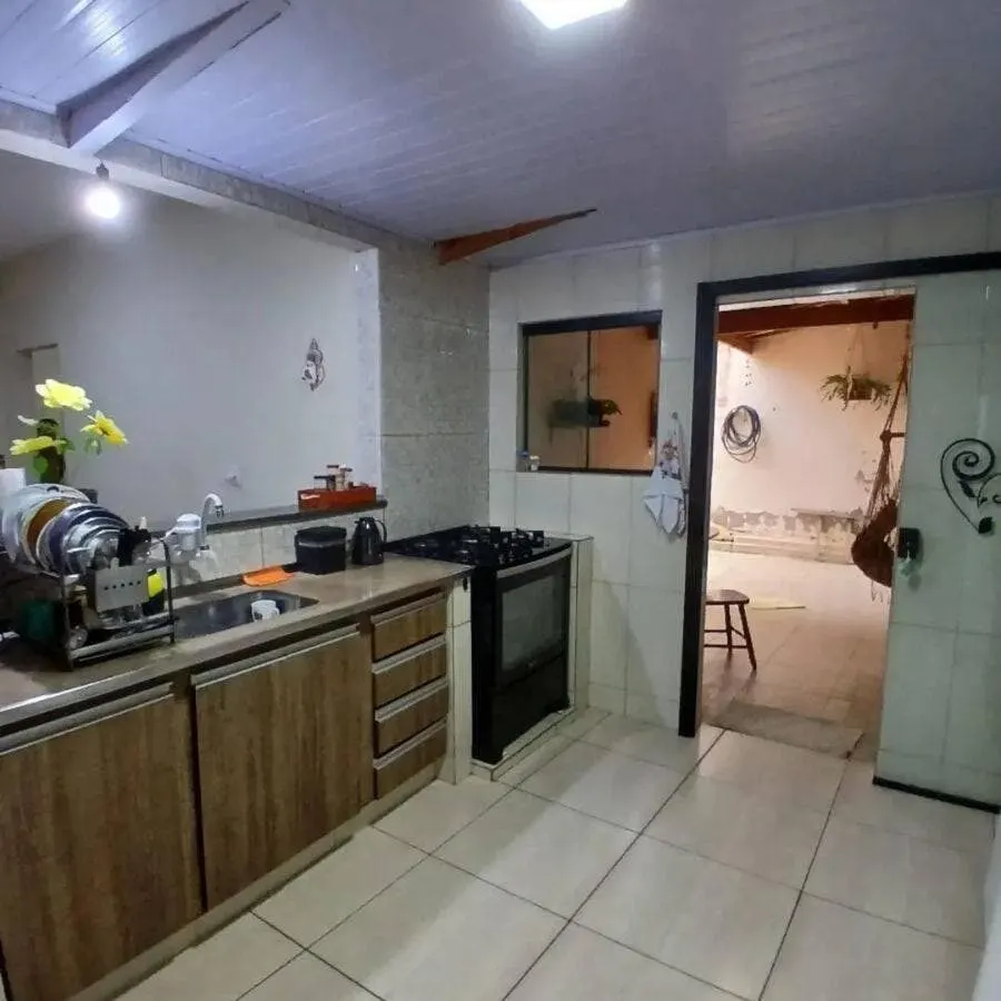Foto 4 de Casa de 3 quartos (1 suíte) com área de churrasqueira e 2 vagas, Nossa Senhora de Fátima