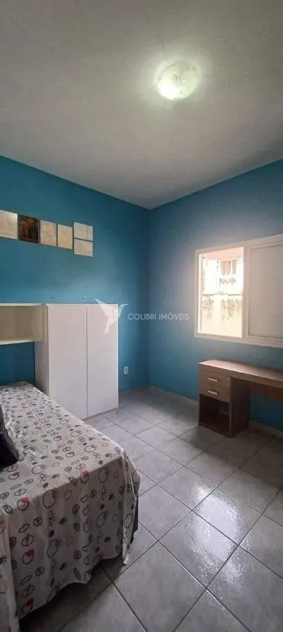Foto 5 de Casa de 3 quartos com escritório e quintal amplo, Centro