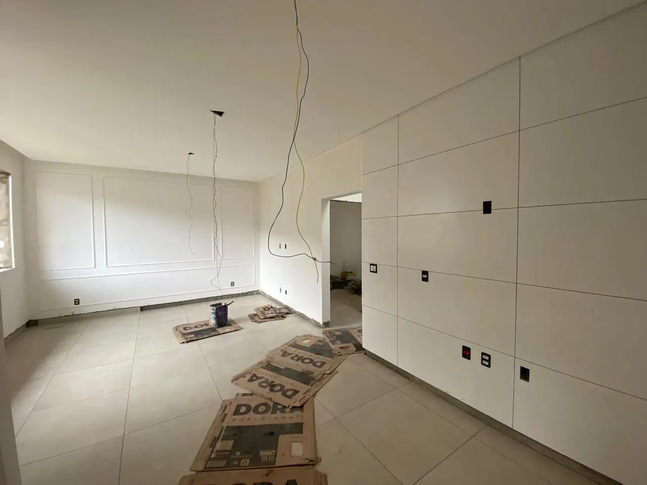 Foto 3 de Casa de 3 quartos (1 suíte) com espaço gourmet e 4 vagas, Vale das Hortênsias