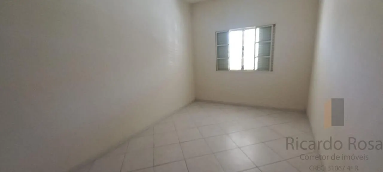 Foto 4 de Casa de 3 quartos com alpendre e quintal, Pinheirinho