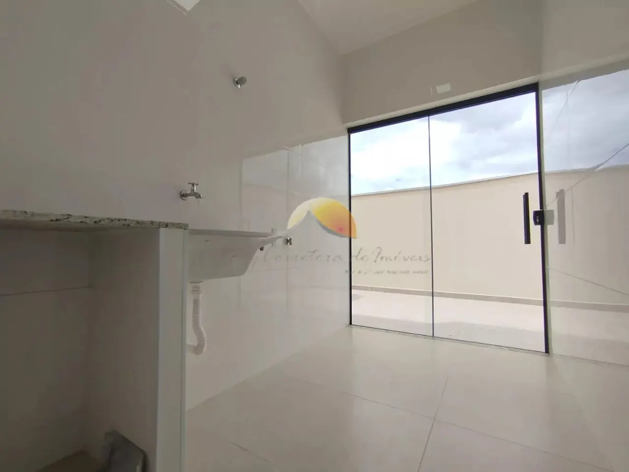 Foto 8 de Casa nova de 3 quartos (1 suíte) com área gourmet e garagem para 2 carros, Vale das Hortênsias