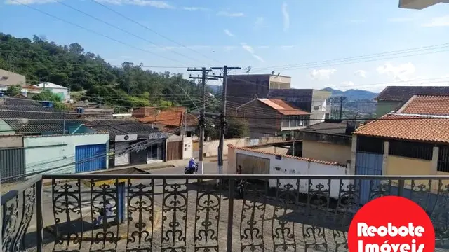 Foto 1 de Casa de 3 quartos (1 suíte) com varanda e vista, Jardim Bernadete
