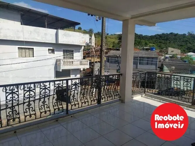 Foto 2 de Casa de 3 quartos (1 suíte) com varanda e vista, Jardim Bernadete