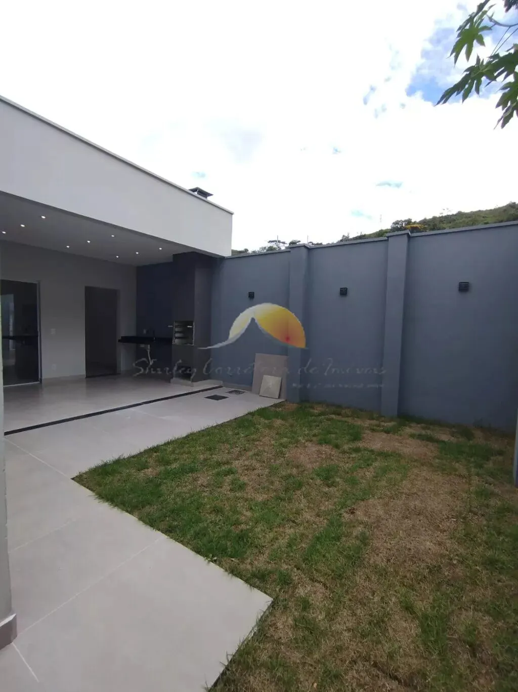Foto 2 de Casa de 3 quartos (1 suíte) com área gourmet, Vale das Hortênsias