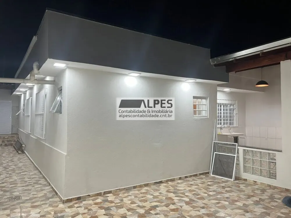 Foto 5 de Casa de 3 quartos (1 suíte) com área de churrasqueira, Vila Rubens
