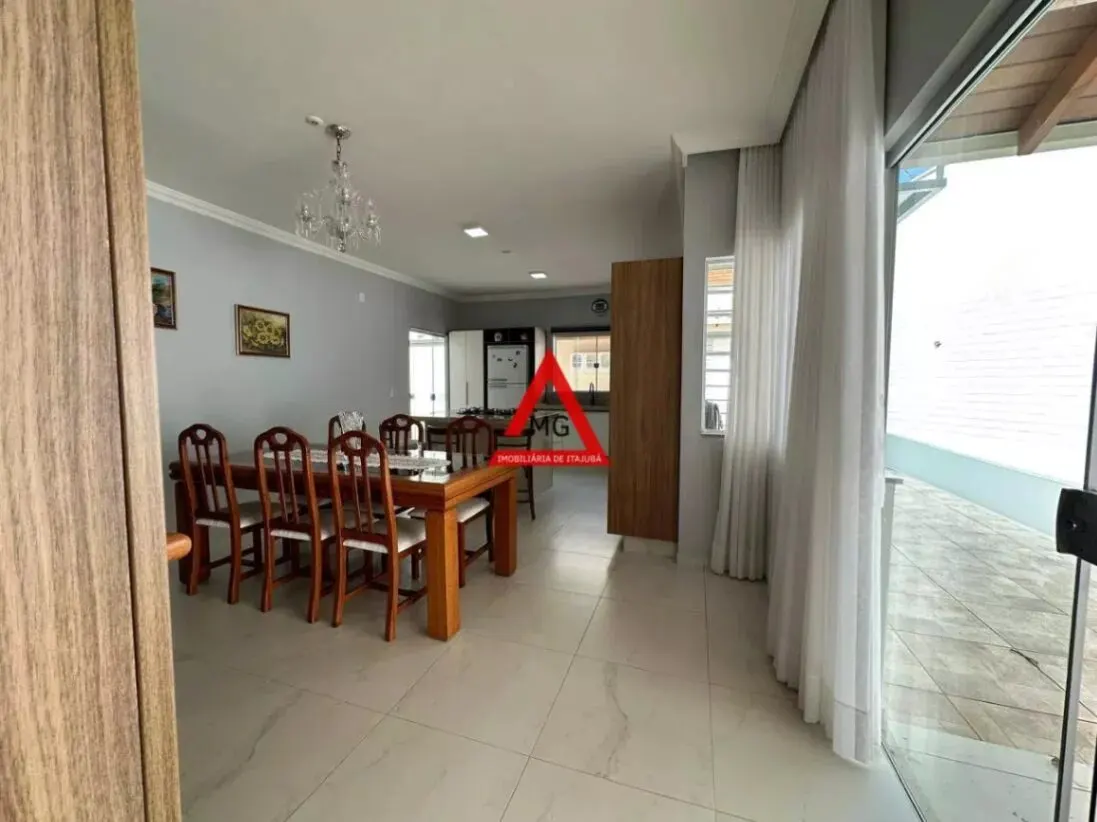 Foto 4 de Casa de 3 quartos (2 suítes) com área gourmet e jardim, Pinheirinho