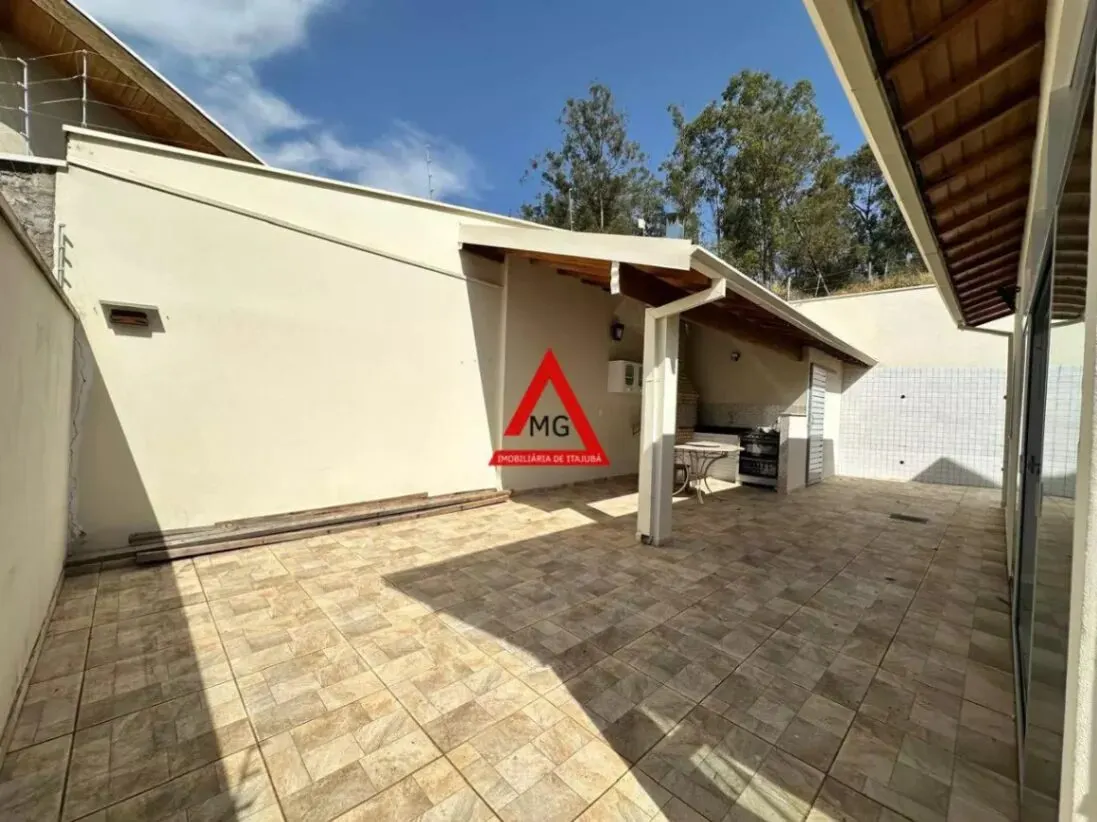 Foto 8 de Casa de 3 quartos (2 suítes) com área gourmet e jardim, Pinheirinho