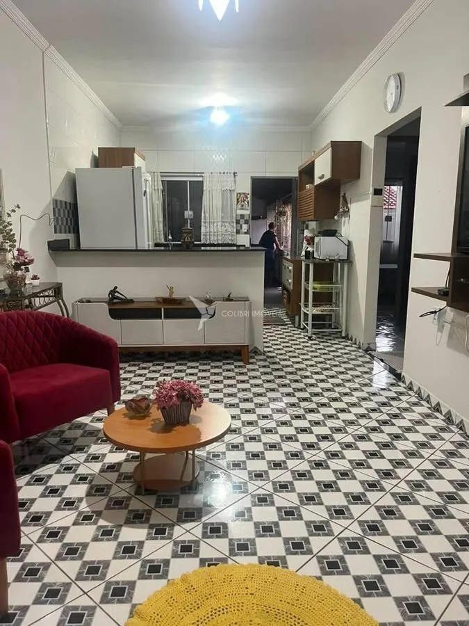 Foto 4 de Casa de 3 quartos (1 suíte) com churrasqueira e fogão a lenha, Rebourgeon