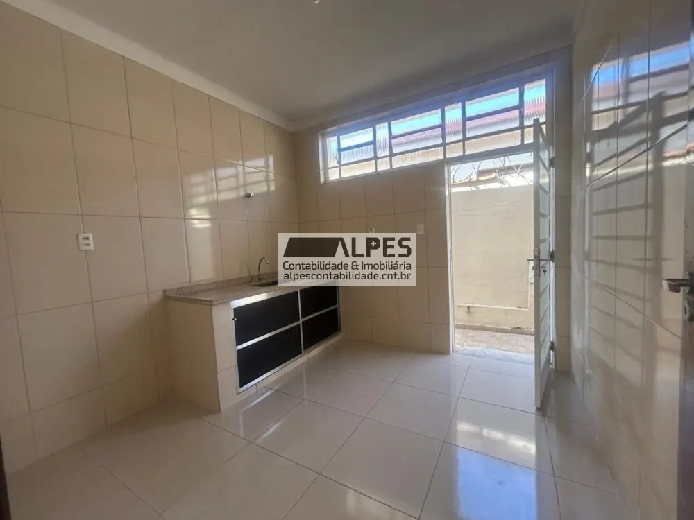 Foto 4 de Casa de 3 quartos com quintal na área central, São Vicente