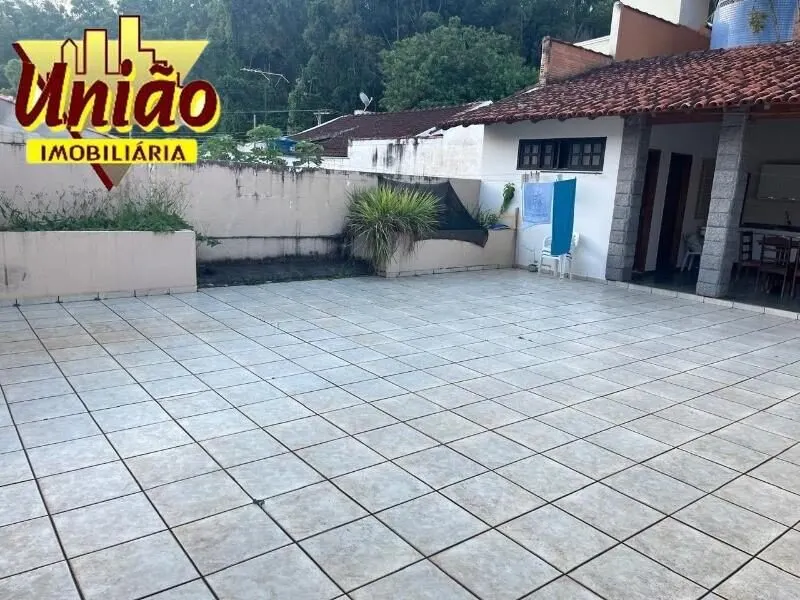 Foto 3 de Casa de 3 quartos (1 suíte) com escritório e garagem para 4 carros, Varginha