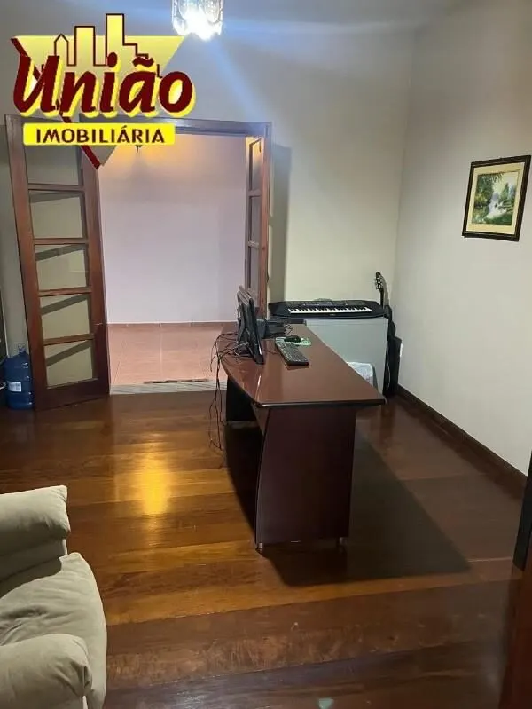 Foto 7 de Casa de 3 quartos (1 suíte) com escritório e garagem para 4 carros, Varginha