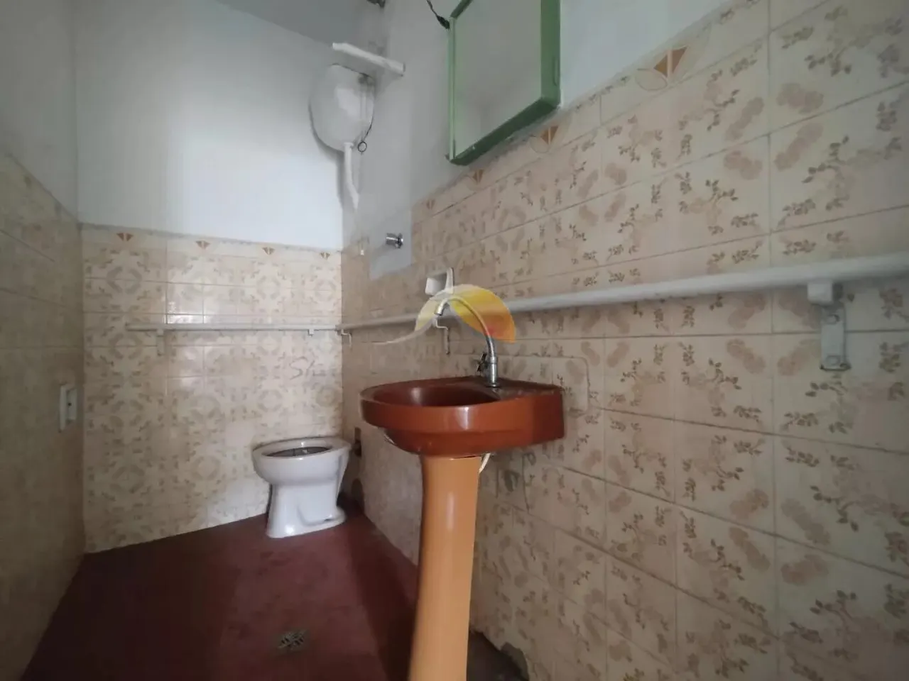 Foto 6 de Casa de 3 quartos com 2 casas nos fundos e ponto comercial, Santo Antônio