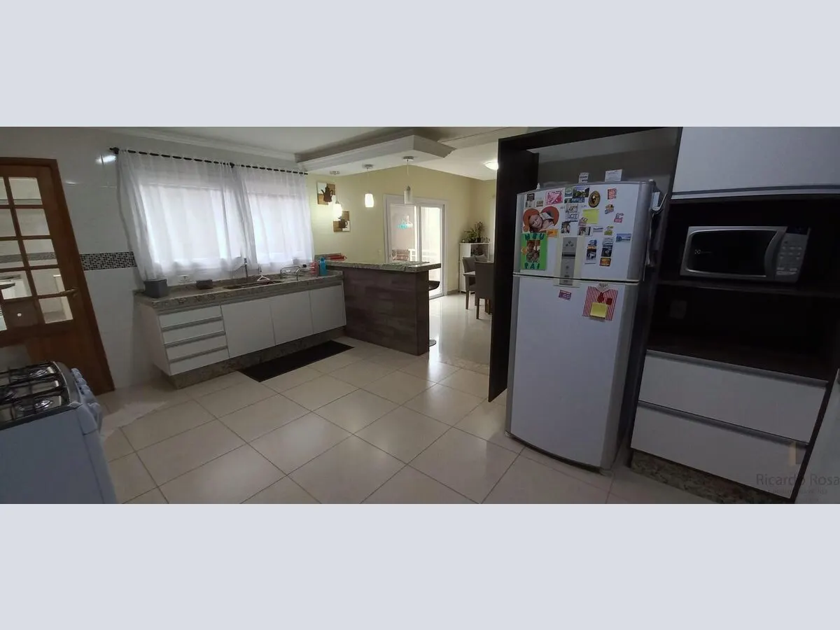 Foto 5 de Casa de 3 quartos (1 suíte com closet) com área gourmet e vista, Jardim Lisboa