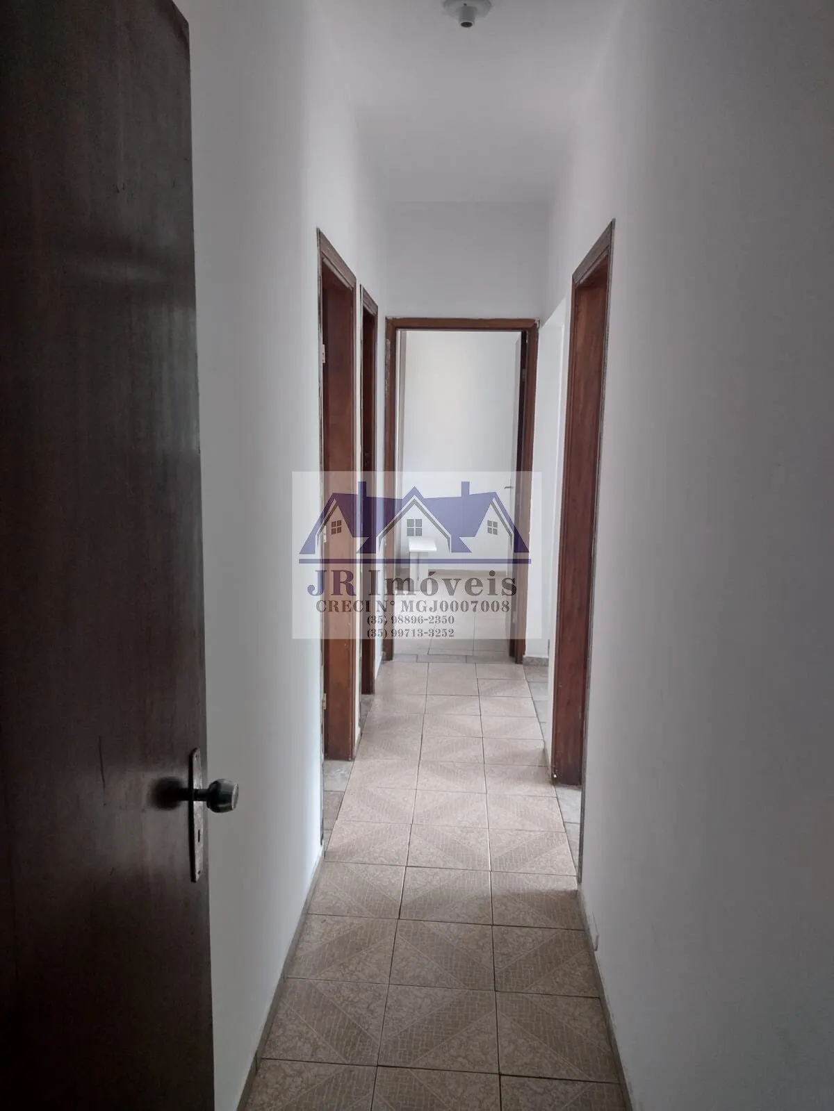 Foto 5 de Casa de 3 quartos (2 suítes) com 2 salas e 2 cozinhas, Avenida