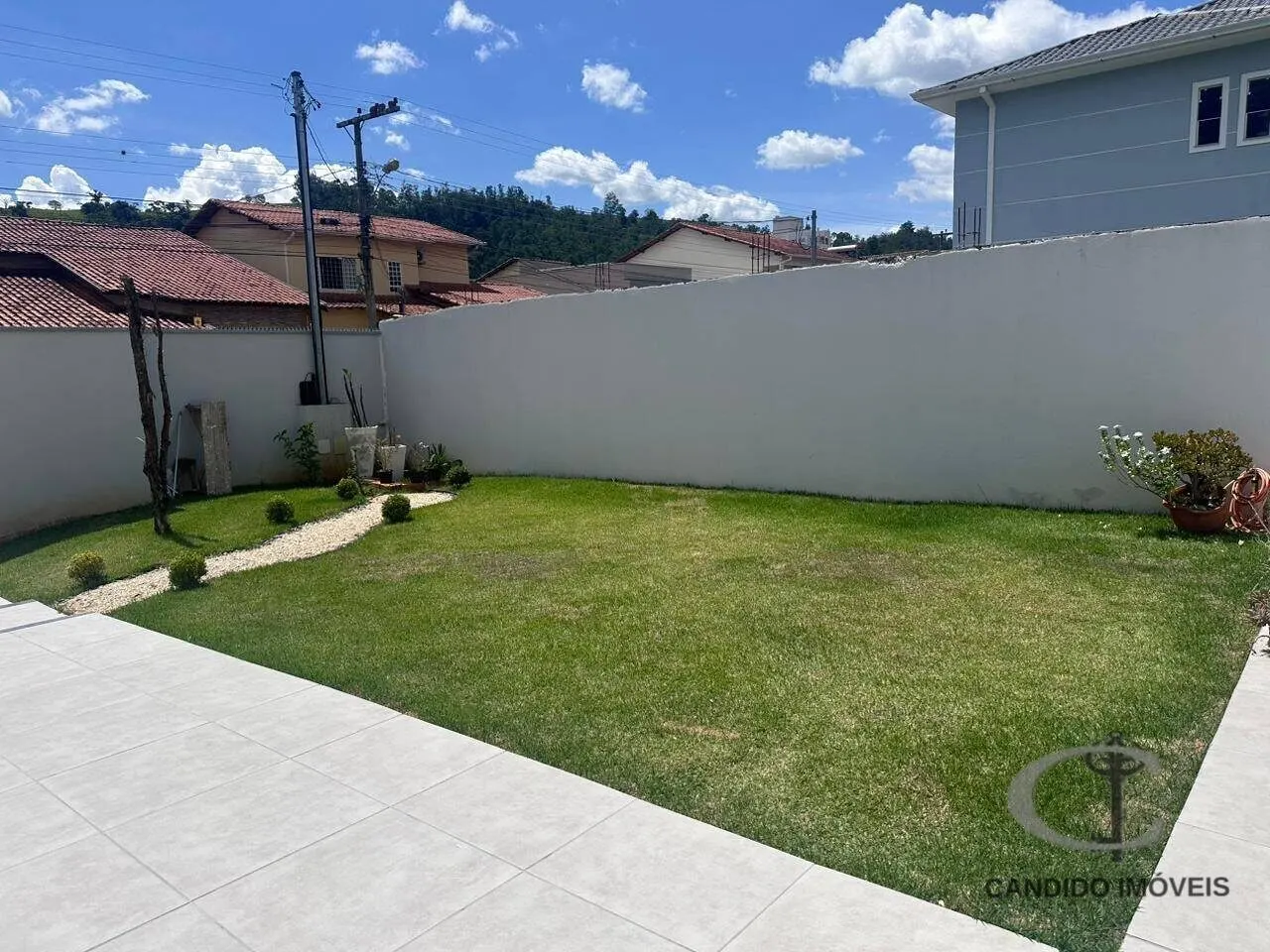 Foto 2 de Casa de 3 quartos (suíte térrea) com pé-direito alto e quintal, BPS
