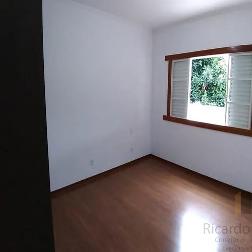 Foto 8 de Casa de 3 quartos (1 suíte) com armários planejados, Morro Chic