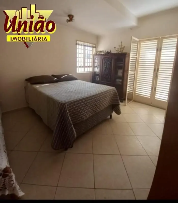 Foto 6 de Casa de 3 quartos (2 suítes) com vista e garagem para 3 carros, BPS