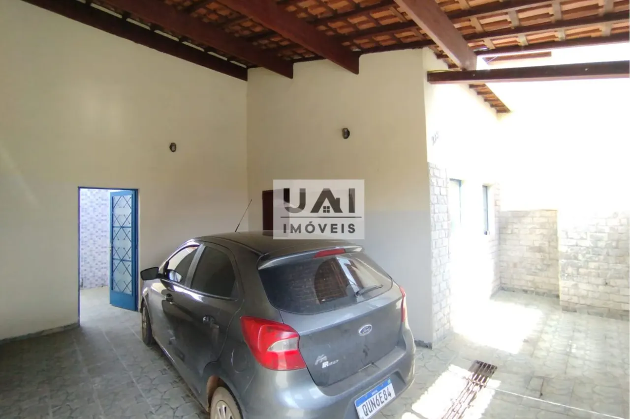 Foto 3 de Casa de 3 quartos (1 suíte) com 3 vagas e espaço para comércio, Estiva