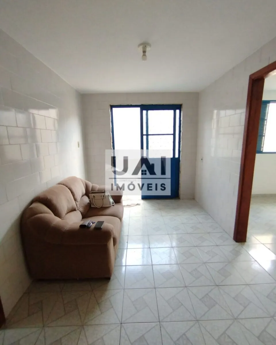 Foto 4 de Casa de 3 quartos (1 suíte) com 3 vagas e espaço para comércio, Estiva