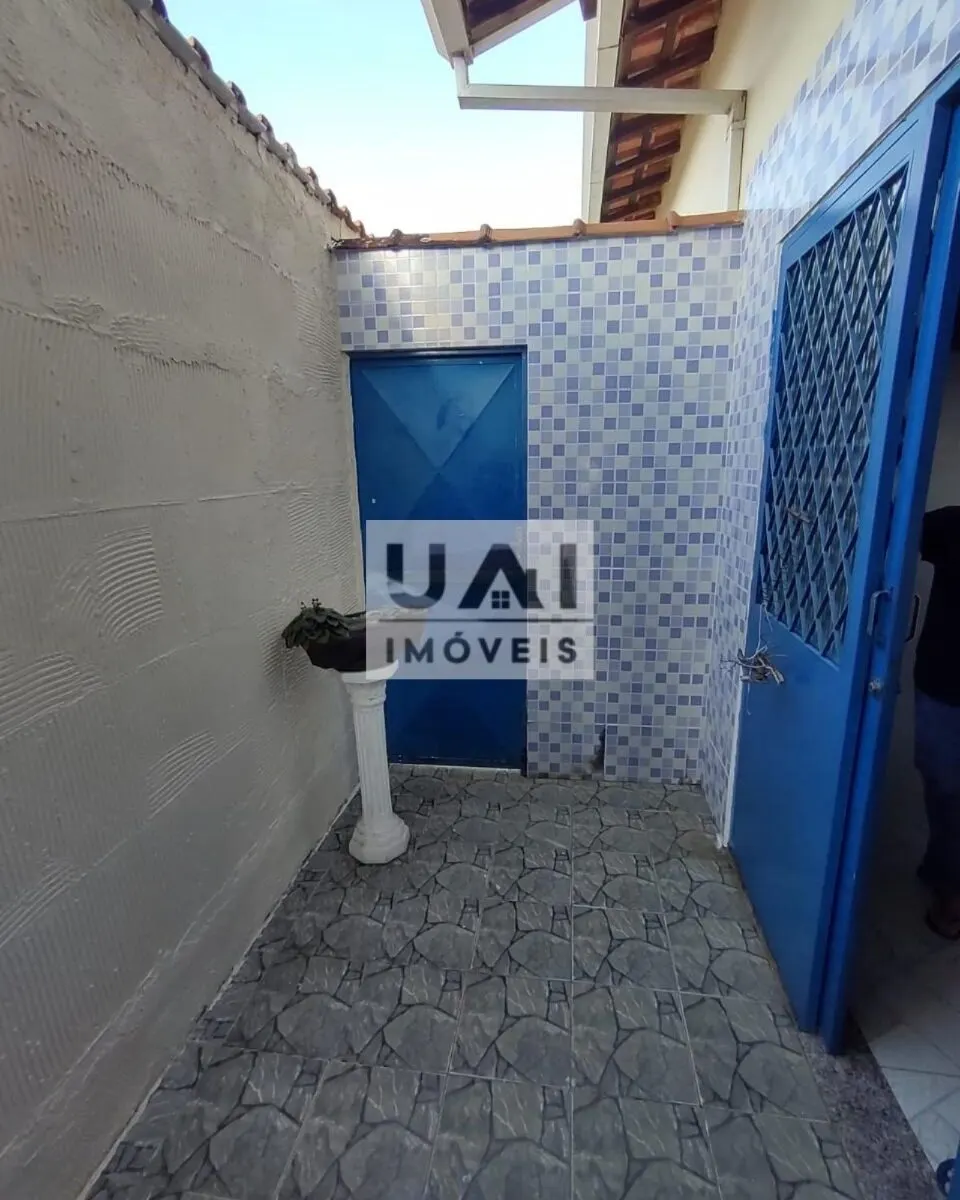 Foto 7 de Casa de 3 quartos (1 suíte) com 3 vagas e espaço para comércio, Estiva