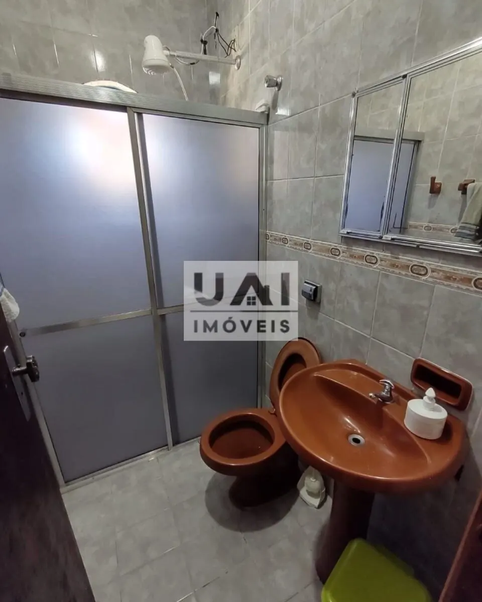 Foto 8 de Casa de 3 quartos (1 suíte) com 3 vagas e espaço para comércio, Estiva