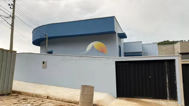 Foto 1 de Casa nova de 3 quartos (1 suíte) com acabamento moderno, Jardim Califórnia