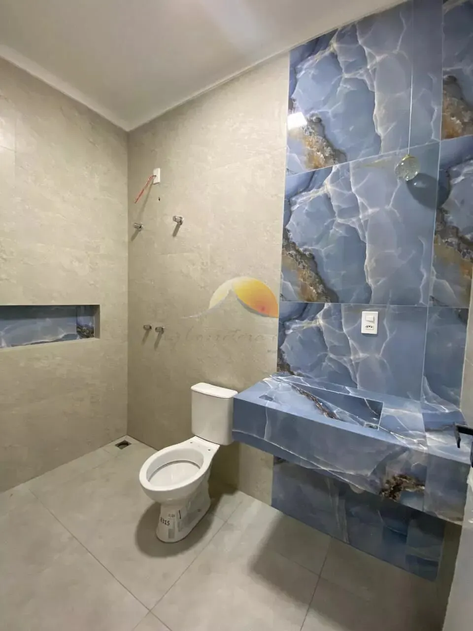 Foto 8 de Casa nova de 3 quartos (1 suíte) com acabamento moderno, Jardim Califórnia