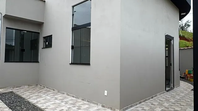 Foto 1 de Casa nova de 3 quartos (1 suíte) com sala e cozinha integradas, Jardim Califórnia
