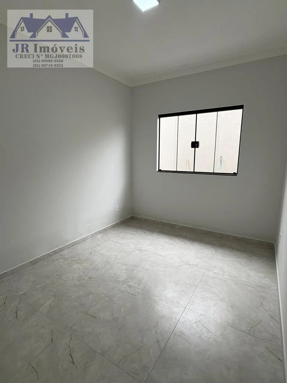 Foto 8 de Casa nova de 3 quartos (1 suíte) com sala e cozinha integradas, Jardim Califórnia