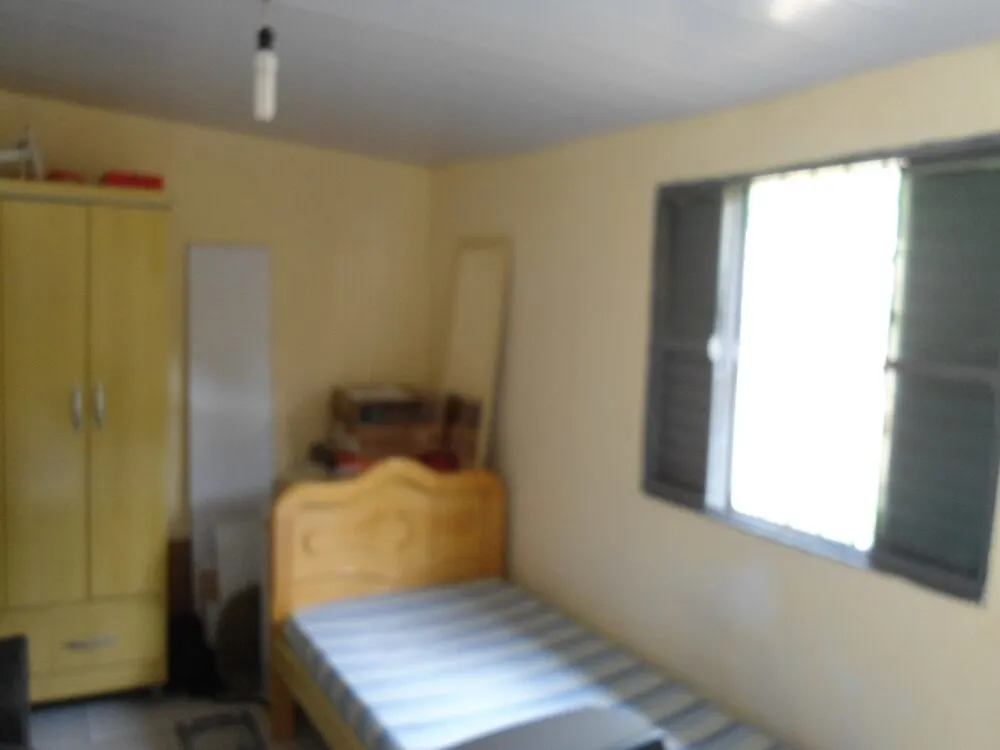 Foto 4 de Casa de 3 quartos com garagem para 2 carros e quintal grande, Rebourgeon