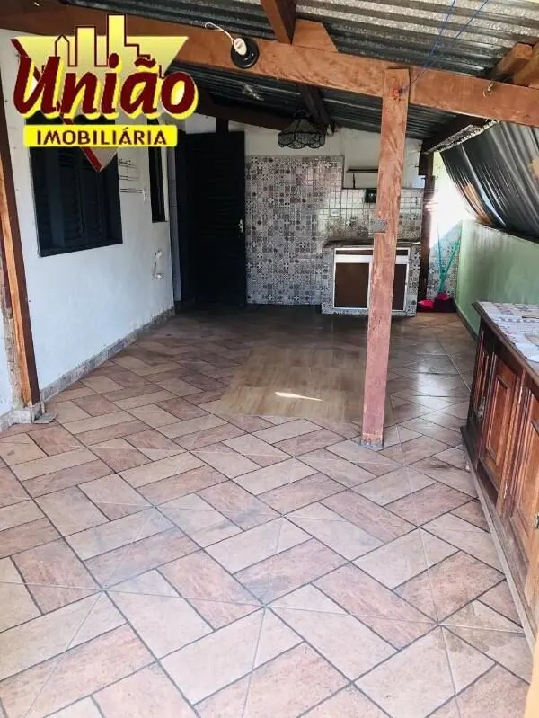Foto 7 de Casa de 3 quartos (1 suíte) com área coberta nos fundos, Estiva
