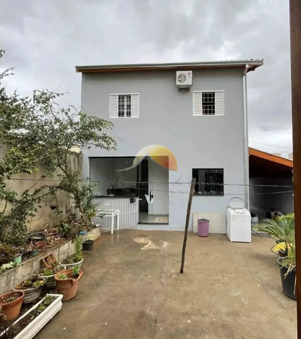 Foto 2 de Sobrado de 3 quartos (1 suíte) com área gourmet e fogão a lenha, Varginha